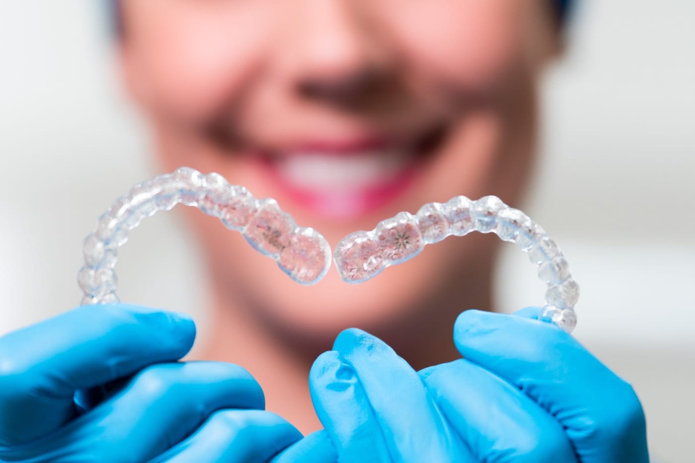 Alineadores Invisalign en Occidente: transformá tu sonrisa sin brackets